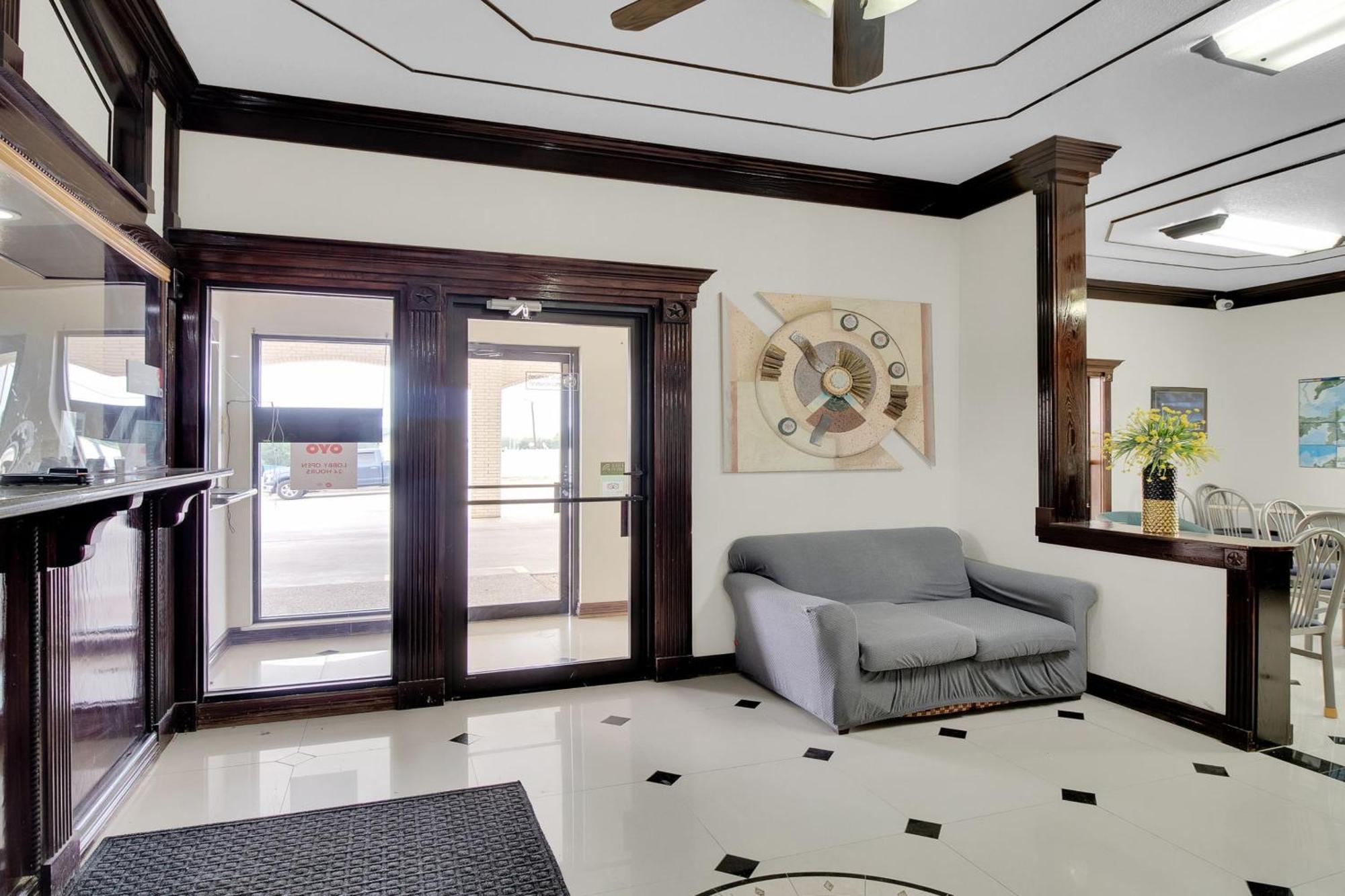 Three Rivers Executive Inn & Suites By Oyo 외부 사진