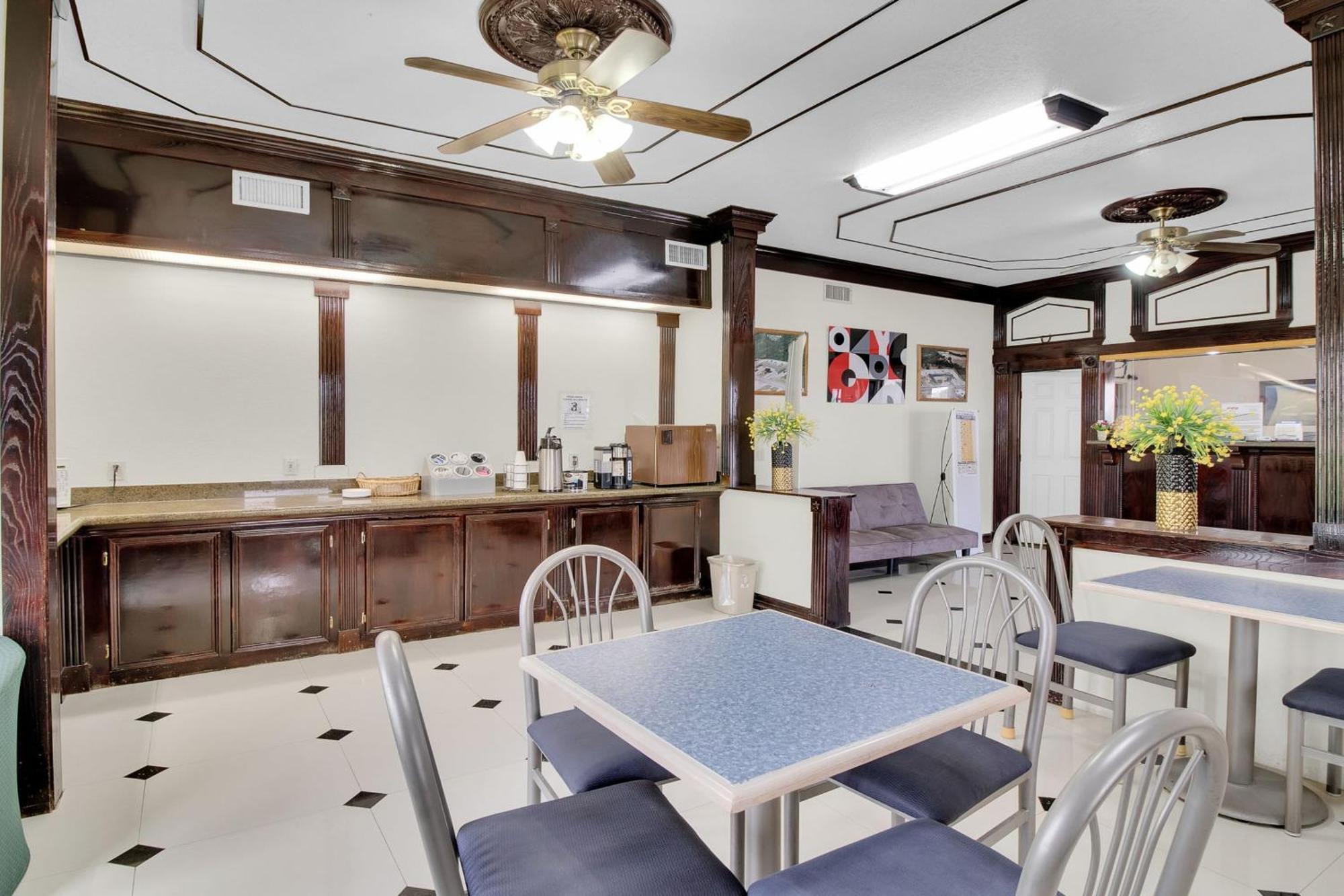 Three Rivers Executive Inn & Suites By Oyo 외부 사진