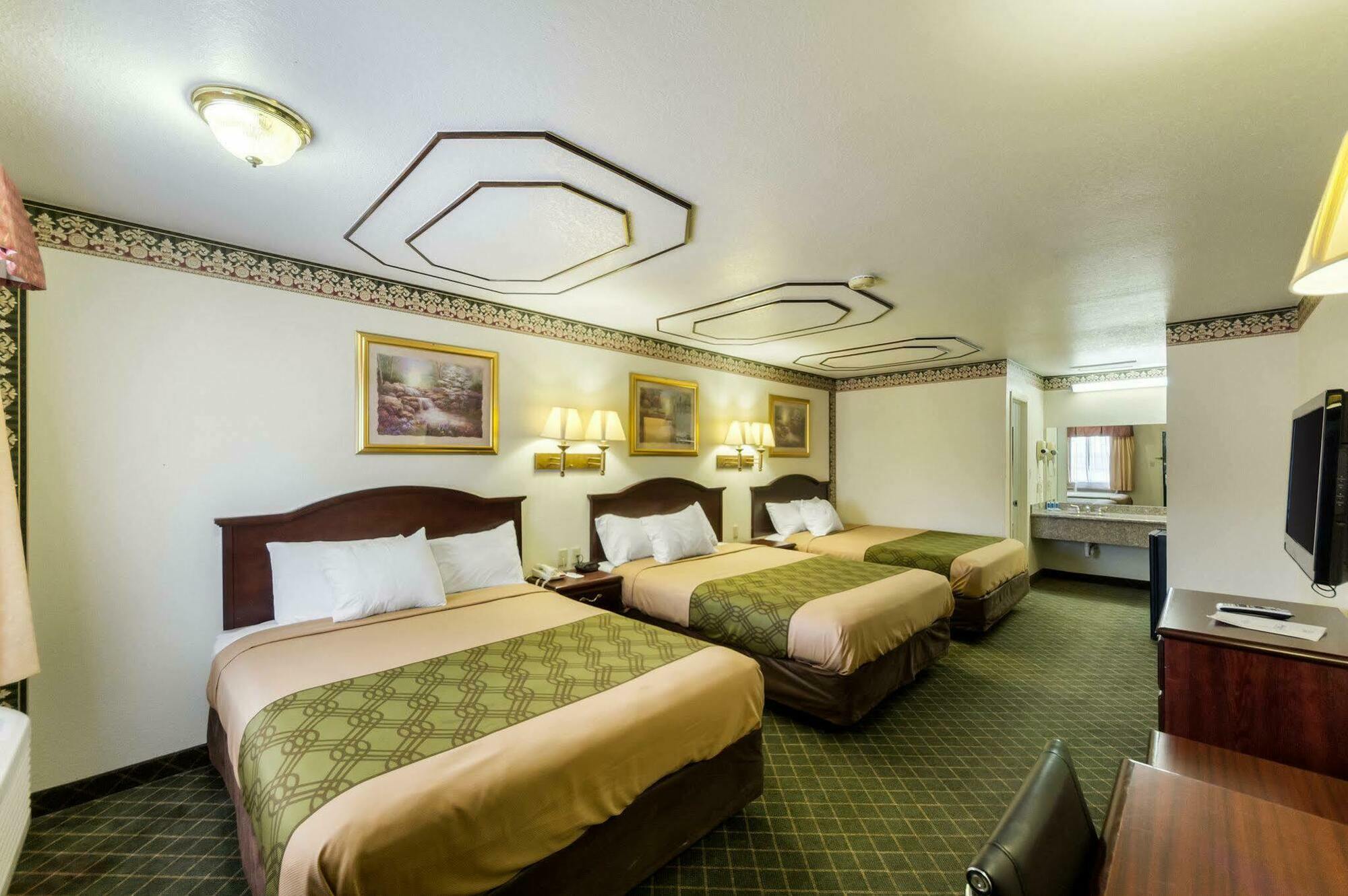 Three Rivers Executive Inn & Suites By Oyo 외부 사진