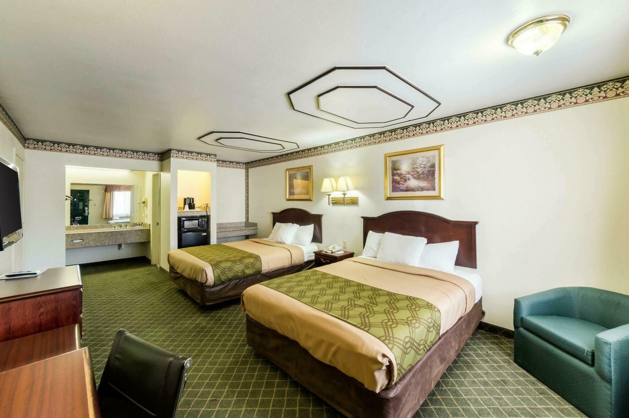 Three Rivers Executive Inn & Suites By Oyo 외부 사진