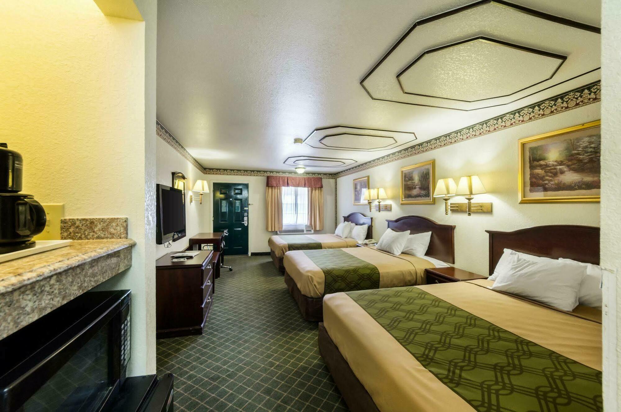 Three Rivers Executive Inn & Suites By Oyo 외부 사진